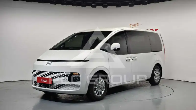 2025 Hyundai Staria