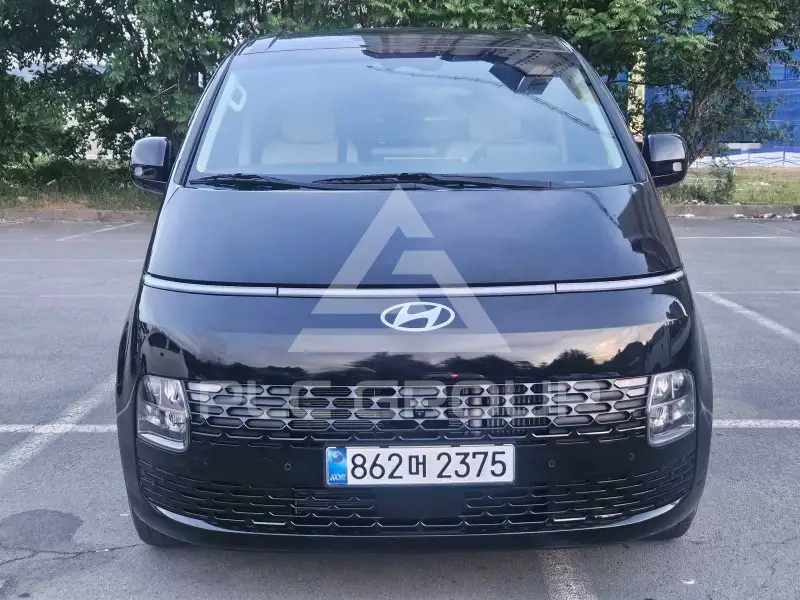 2025 Hyundai Staria