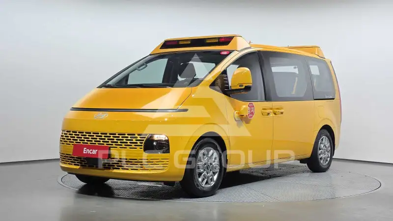 2025 Hyundai Staria