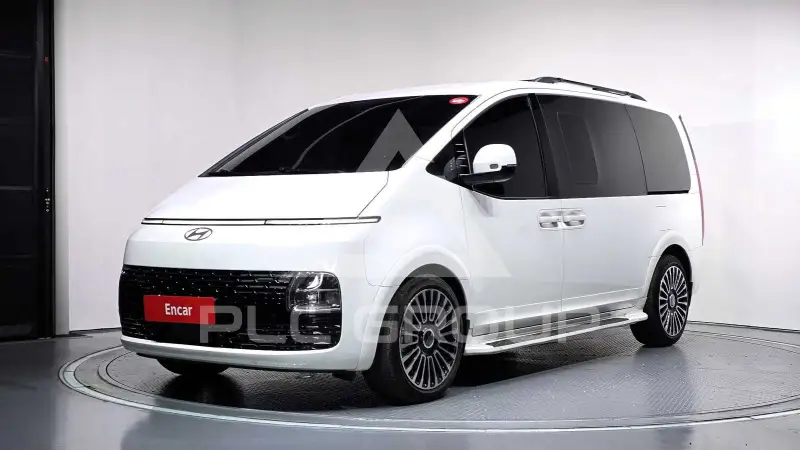 2025 Hyundai Staria