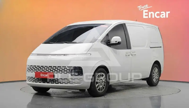 2025 Hyundai Staria