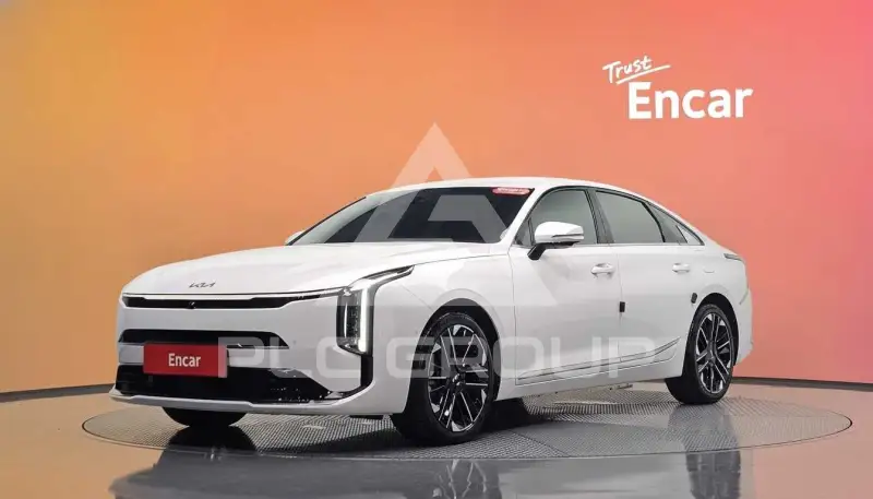 2025 KIA K8