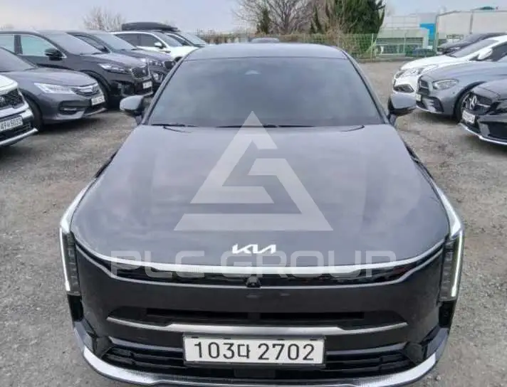 2025 KIA K8