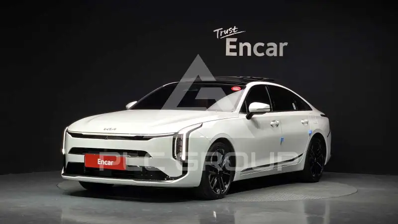 2025 KIA K8