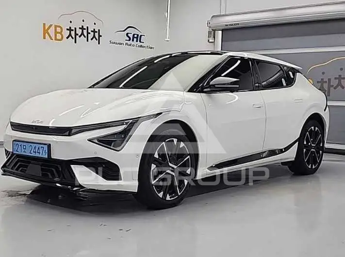 2025 KIA EV