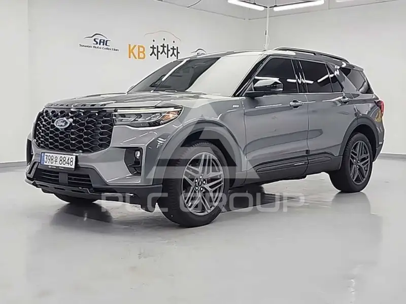 2025 Ford Explorer
