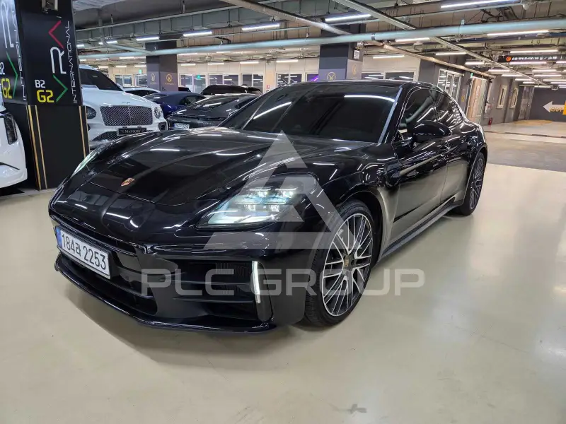2025 Porsche Panamera