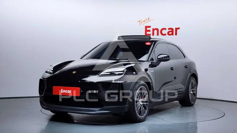 2025 Porsche Macan