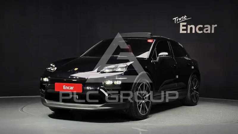 2025 Porsche Macan