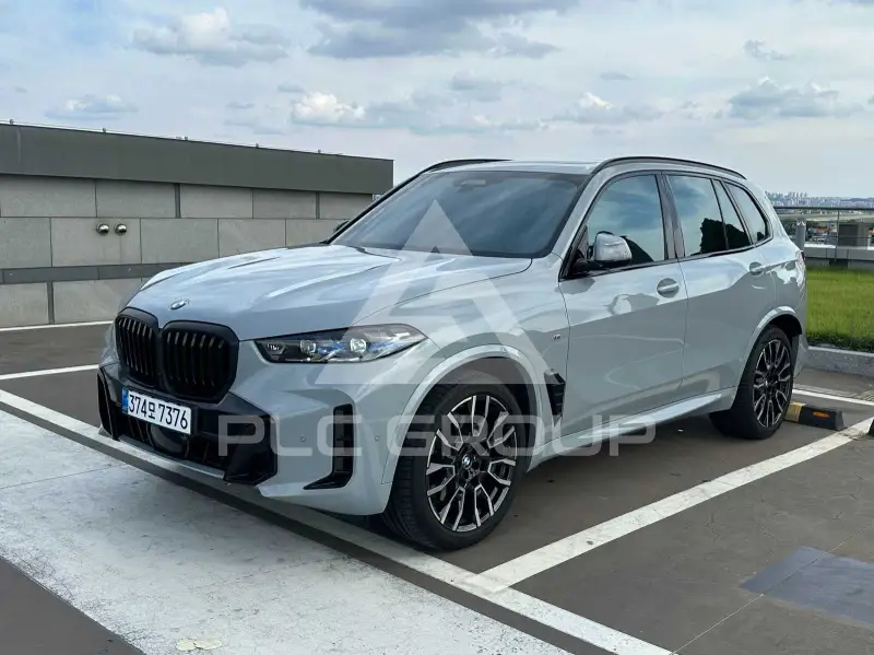 2026 BMW X5M