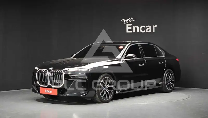 2026 BMW 740M