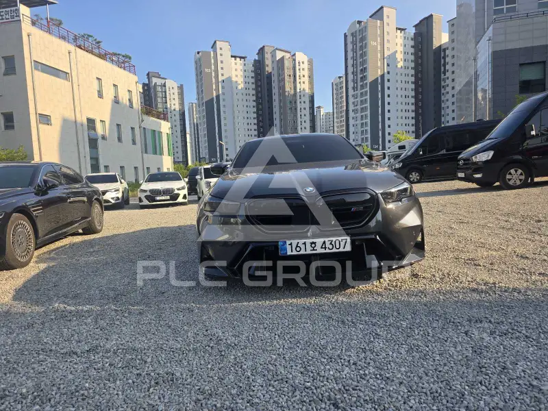2026 BMW M5