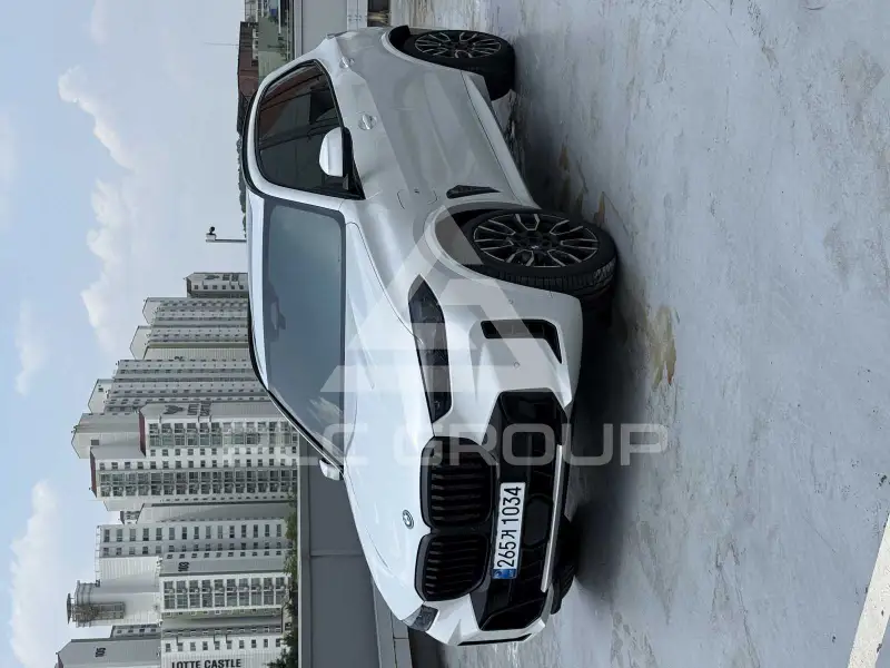 2026 BMW X5M