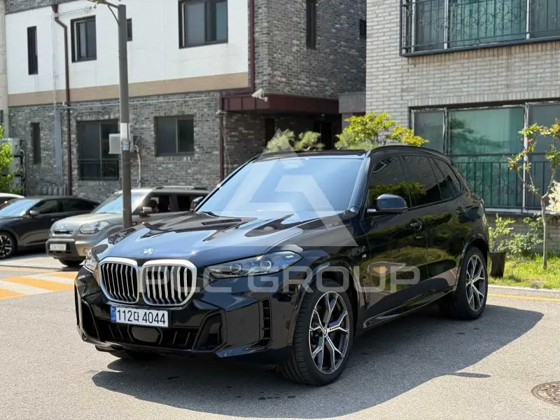 2026 BMW X5M