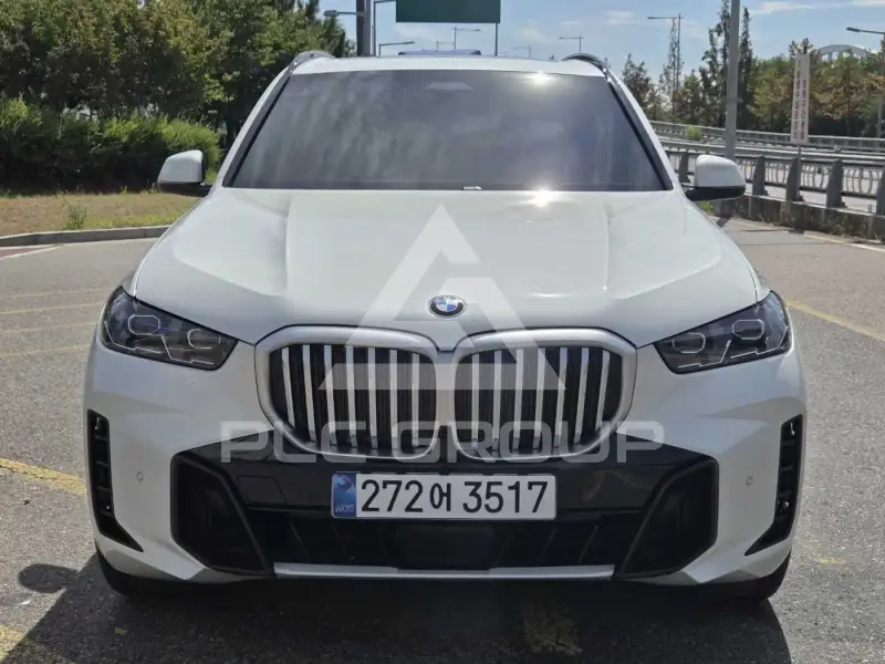 2026 BMW X5M
