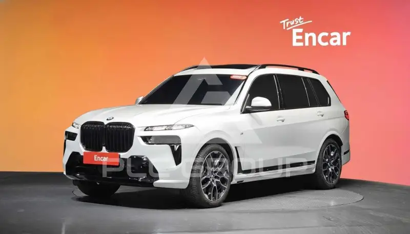 2026 BMW X7M
