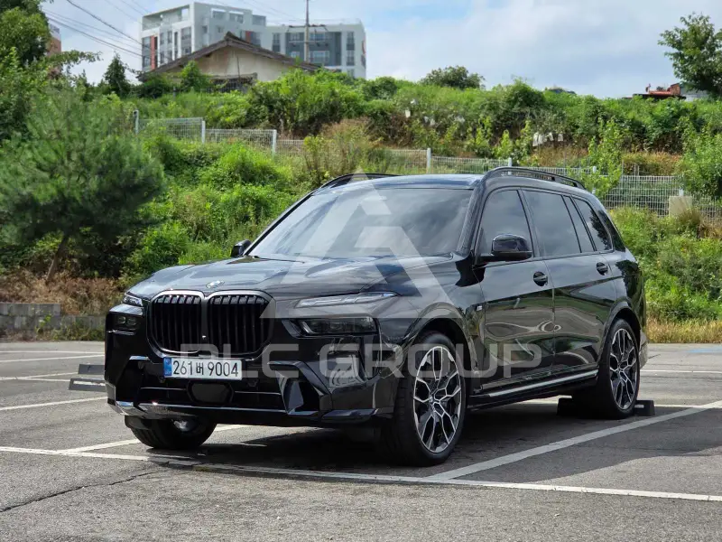 2026 BMW X7M