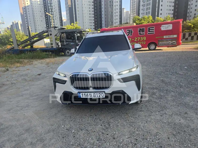 2026 BMW X7M