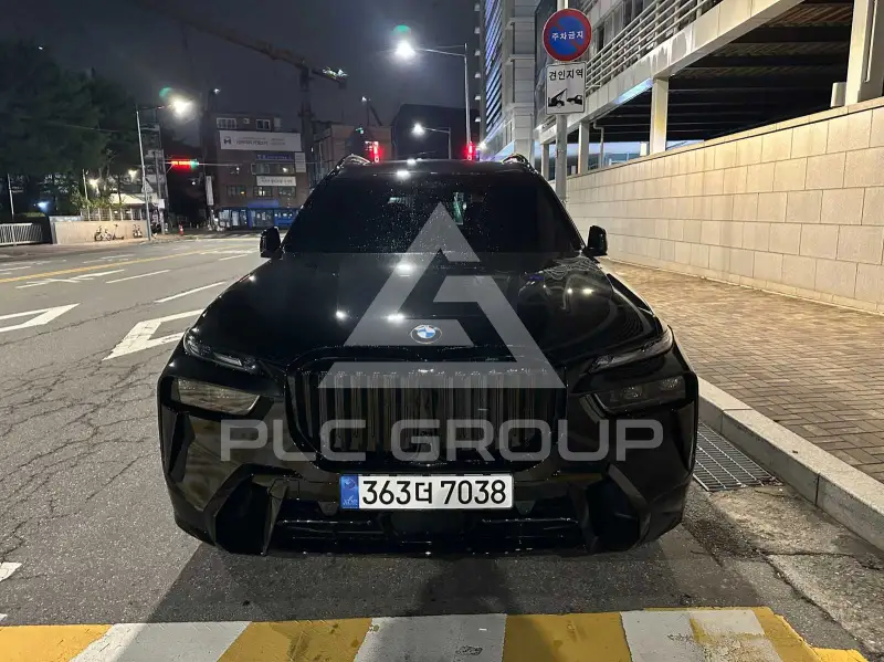 2026 BMW X7M