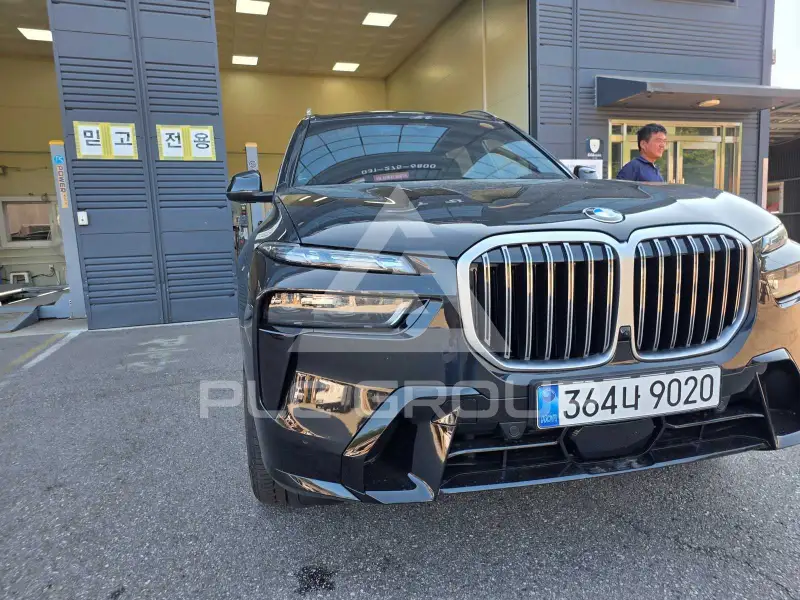 2026 BMW X7M