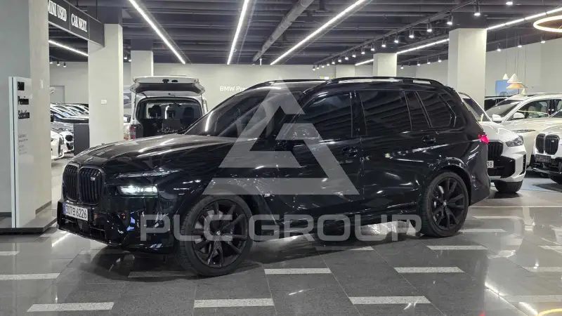 2026 BMW X7M