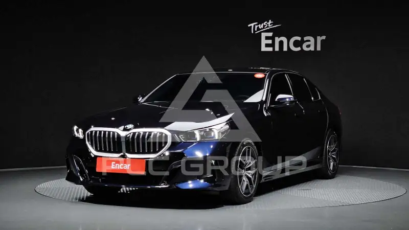 2026 BMW 523M