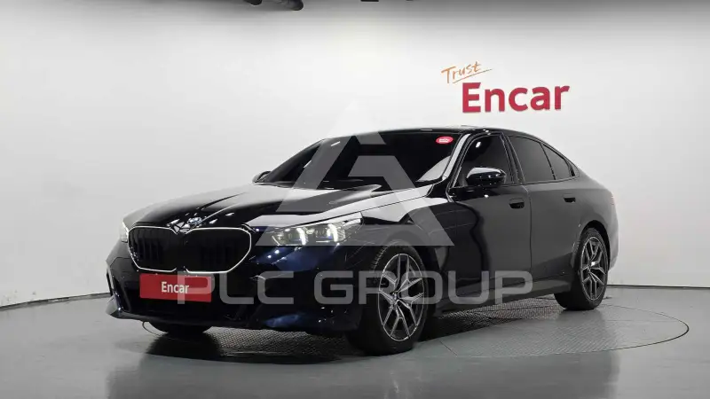 2026 BMW 523M