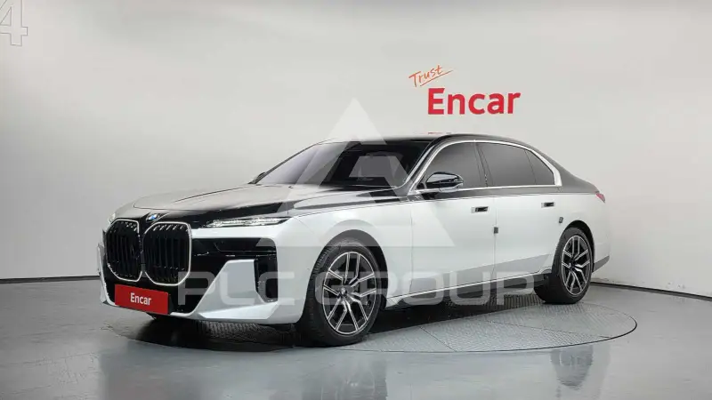 2026 BMW 740M