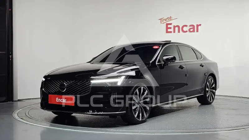 2026 Volvo S90