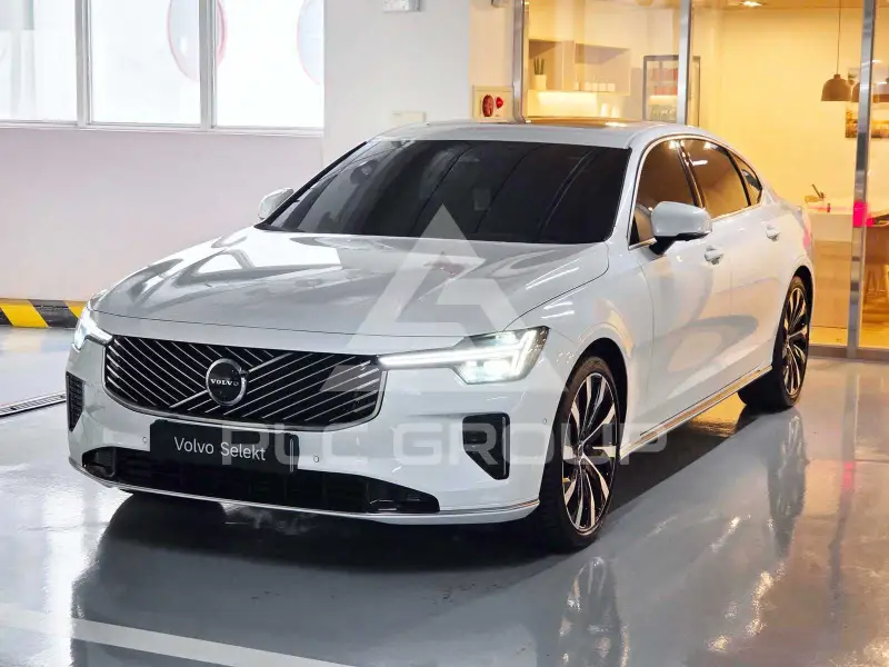 2026 Volvo S90