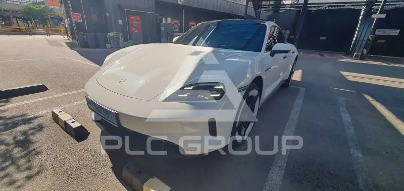 2026 Porsche Taycan