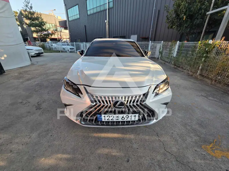 2026 Lexus ES