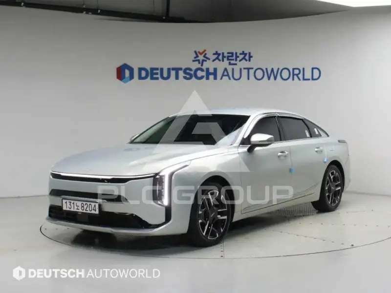 2026 KIA K8