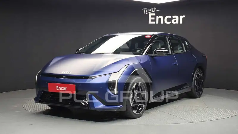 2026 KIA EV4