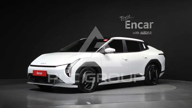 2026 KIA EV4