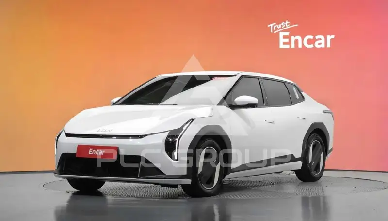 2026 KIA EV4