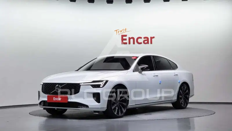 2026 Volvo S90