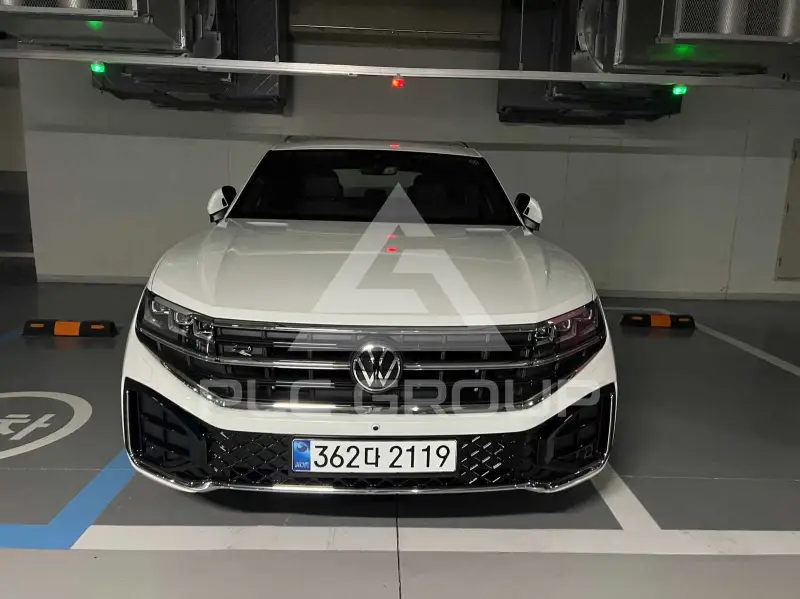 2027 Volkswagen Touareg