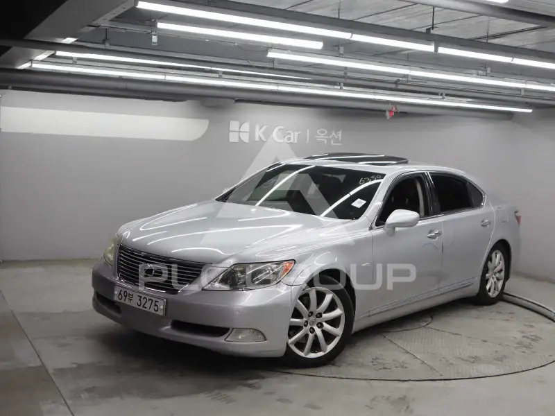 2007 Lexus LS460