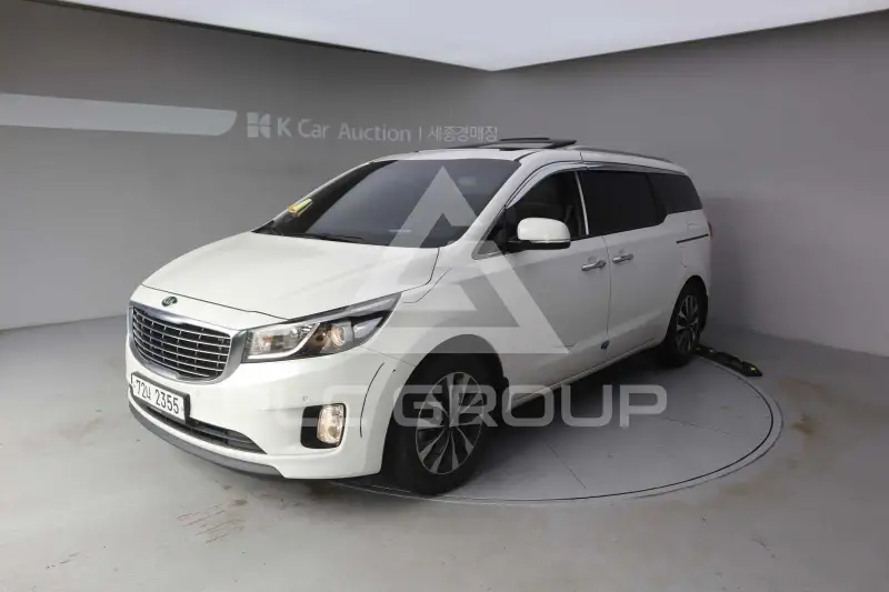 2015 KIA Carnival