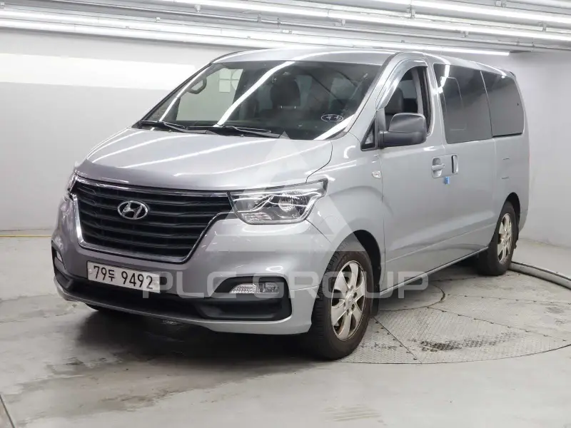 2018 Hyundai Grand Starex