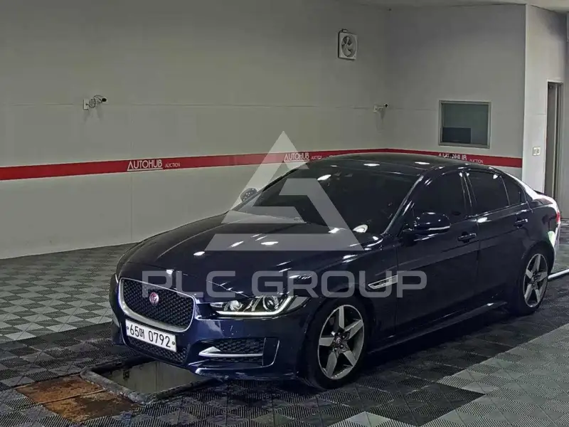 2016 Jaguar XE