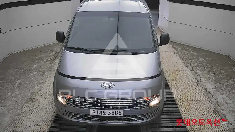 2024 Hyundai Staria