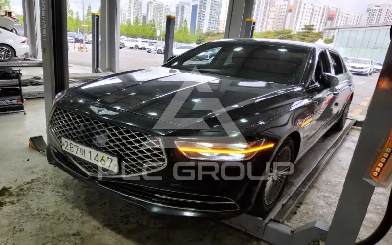 2020 Genesis G90