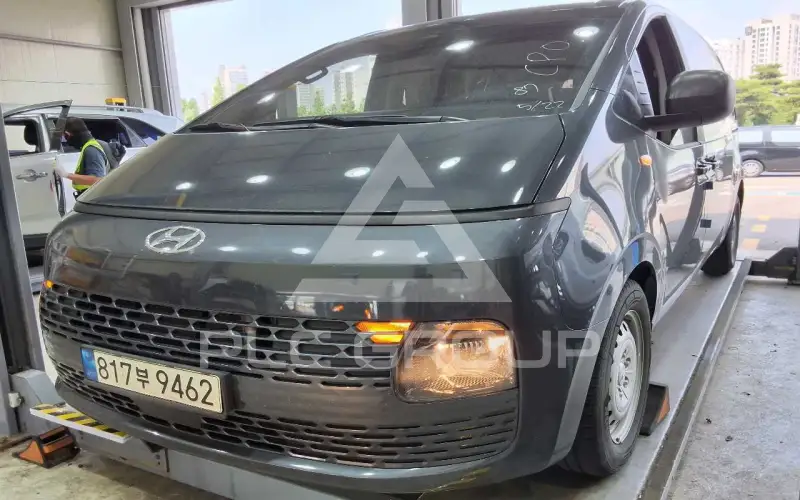 2022 Hyundai Staria
