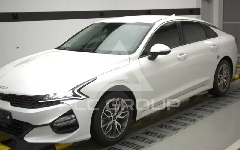 2022 KIA K5