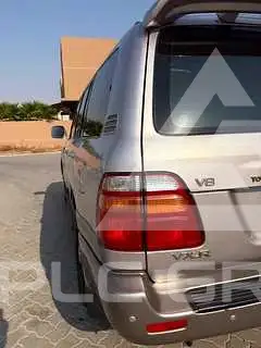 2000 Toyota LAND CRUISER