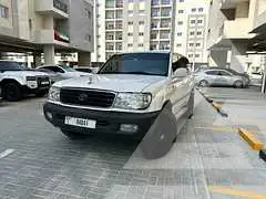 2001 Toyota LAND CRUISER
