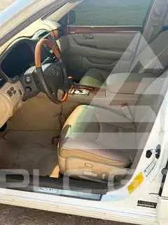2004 Lexus LS