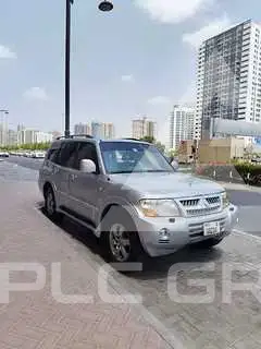 2005 Mitsubishi PAJARO